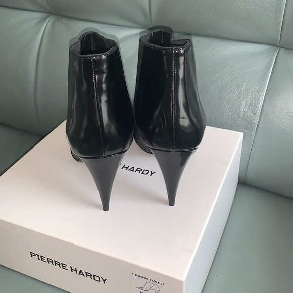 PIERRE HARDY Black Paneled Leather Ankle Bootie - Picture 14 of 16